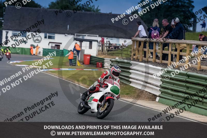 Vintage motorcycle club;eventdigitalimages;mallory park;mallory park trackday photographs;no limits trackdays;peter wileman photography;trackday digital images;trackday photos;vmcc festival 1000 bikes photographs